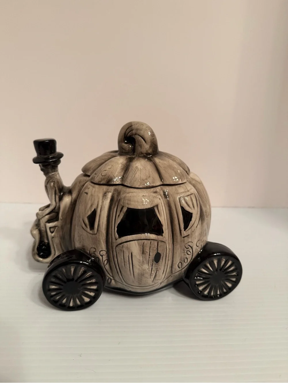 10 Strawberry St. Gray Halloween Stagecoach With Skeleton Cookie/Candy Jar NWT